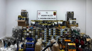 Jandarma’dan Kaçak Sigara İmalathanesine Baskın