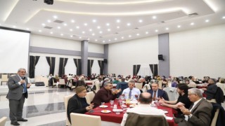 ASÜ İftar Programında Öğrencileri ile Buluştu