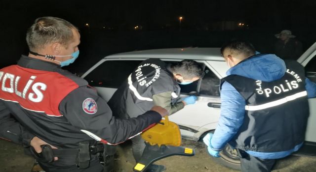 Çaldığı Otomobille Kovalamaca Sonucu Yakalandı, Tutuklandığı Adliyede Annesi Saldırdı