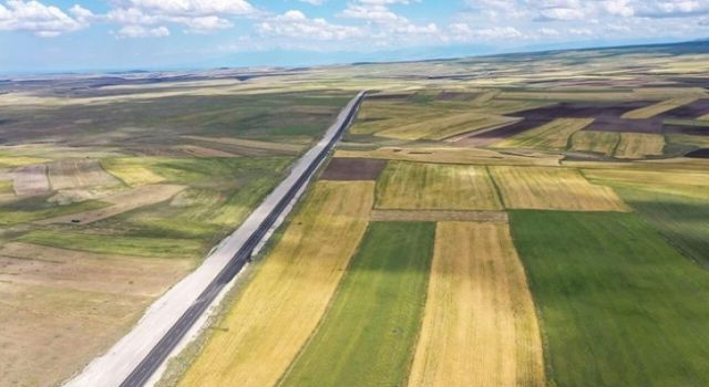 Çeşme Alaçatı'da Metruk Deposu Bulunan 136 M² Arsa Mahkemeden Satılıktır (Çoklu Satış)