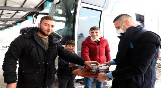 Pekmezle Vatandaşın İçini Isıttılar