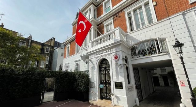 Londra Başkonsolosluğuna Sözleşmeli Sekreter Alınacak