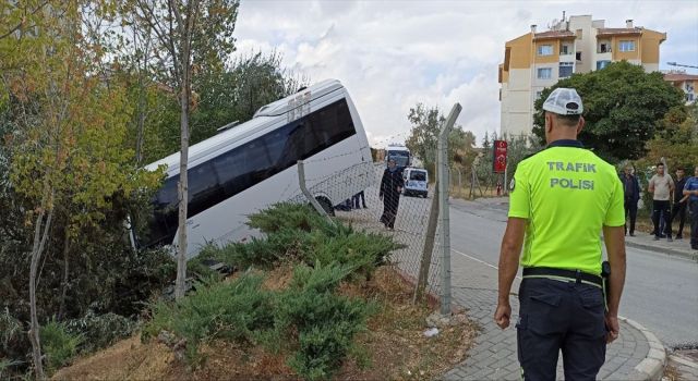 Devrilen Öğrenci Servisinin Sürücüsü Öldü