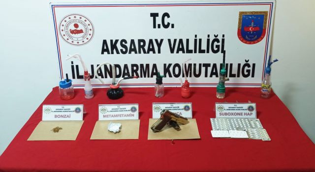 Jandarma Uyuşturucu Nedeniyle 2 Kişiyi Yakaladı