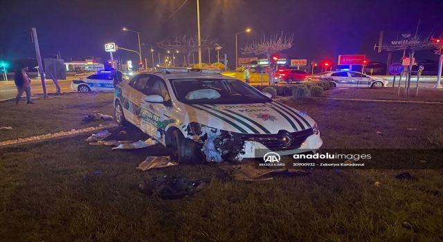 Polis Aracı ile Otomobil Çarpıştı, 3'ü polis 6 kişi Yaralandı