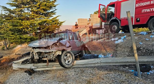 Konya'da üç aracın karıştığı trafik kazasında 1 kişi öldü, 3 kişi yaralandı