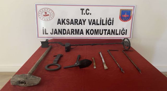 Jandarma Definecileri Devriyede Yakaladı