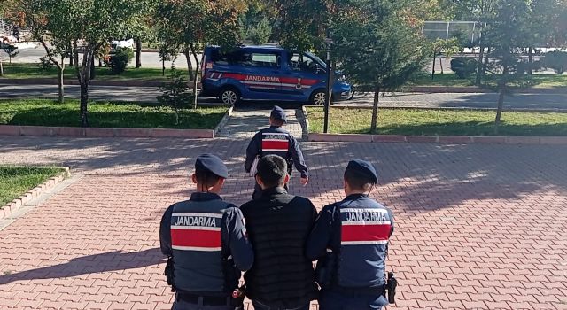 Uyuşturucu Suçundan Aranan Şahıs Jandarma Tarafından Yakalandı