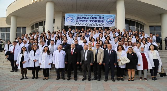 Geleceğin Doktorları Önlüklerini Giydi