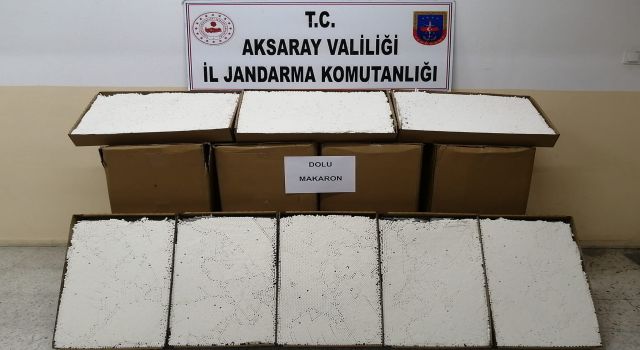 Jandarma Satışa Hazır 300 Bin Adet Dolu Makaron Ele Geçirdi