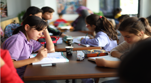 Kitap Konakları ve Millet Kıraathaneleri Ara Tatilde Öğrencilerin Uğrak Noktası Oldu