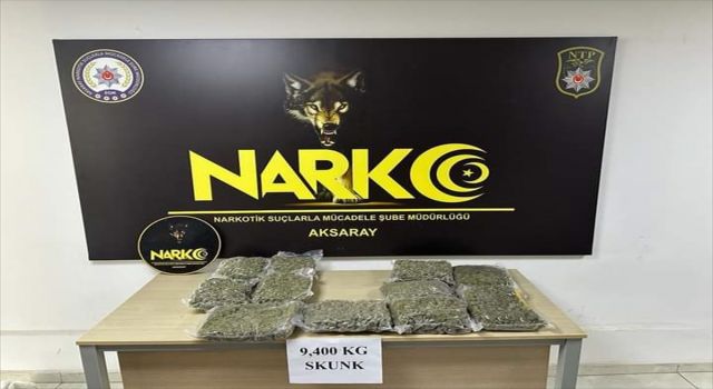 Tekstil Malzemesi Yüklü Kamyonda 9 Kilo 400 Gram Skunk Ele Geçirildi