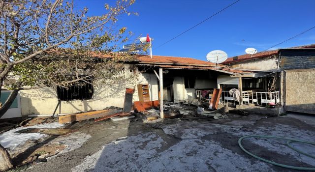 Uyuşturucu Kullandığı İddia Edilen Kişi Babasının Evini Ateşe Verdi