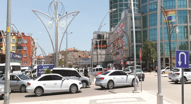 Trafik Ekiplerinin Bayram Mesaisi Başladı