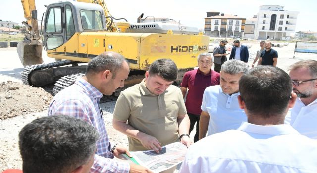 Başkan Dinçer Kavşak Çalışmalarını Yerinde İnceledi Dinçer “Bu Kavşaklarla Trafik Sorunu Çözülecek”