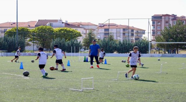 Tek Hedef Gençlere Spor Alışkanlığı Sağlamak