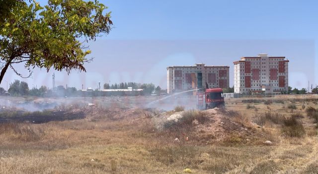 Kampüs İçerisindeki Yangın Büyümeden Söndürüldü