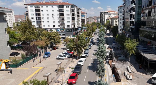 Aksaray Belediyesi Ebulfeyz Elçibey Caddesinde Kapsamlı Bir Altyapı ve Üstyapı Çalışması Başlattı