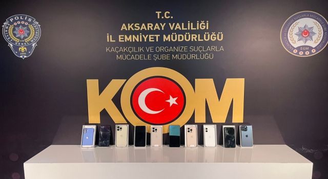 KOM 10 Tane Daha Kaçak Telefon Ele Geçirdi