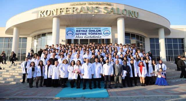 ASÜ’de 130 Öğrenci Daha Doktor Olmak İçin Önlük Giydi