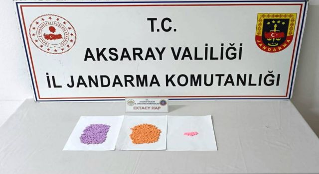 371 Adet Uyuşturucu Hap İle Yakalandı