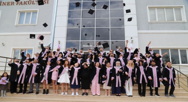 ASÜ Veteriner Fakültesi’nde Mezuniyet Coşkusu Yaşandı
