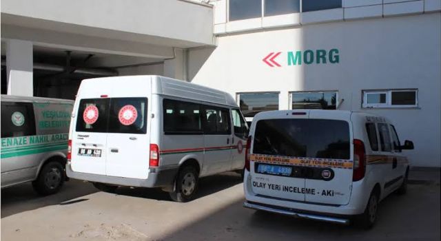 Kıskançlık Krizine Girip Akrabasını Öldürdü