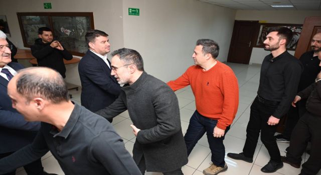 Başkan Dinçer, Belediye Personeli ile Bayramlaştı