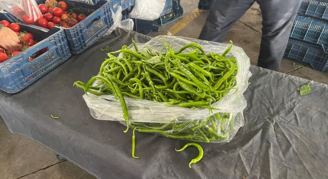 Yağışlı Hava ve Mazot Fiyatı Pazarı Vurdu