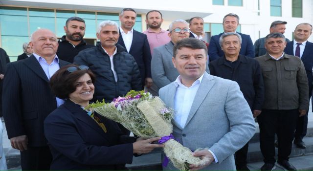 Belediye Artık Yeni Yerinde