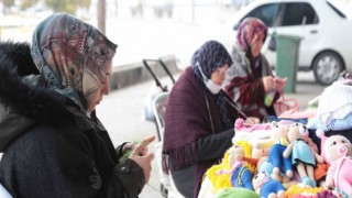 Hanımeli Pazarı İle Kadınlar Aile Ekonomisine Katkı Sağlıyor