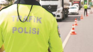 Trafik Ekipleri Bir Ayda 8 Bin 129 Ceza Yazdı