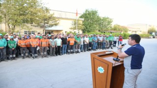 Belediye Başkanı Dr. Evren Dinçer, Temizlik Personeli İle Bir Araya Geldi