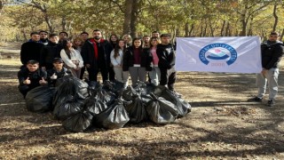 ASÜ Öğrencileri Çevre İçin Sahaya İndi