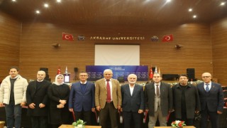 ASÜ’de Milli Şairimiz İçin Konferans Düzenlendi