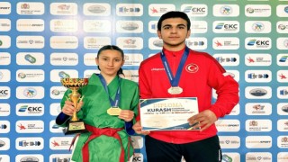 Kuraş Şampiyonasında Aksaray Rüzgarı