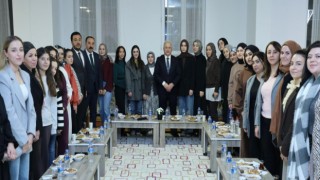 Vali Kumbuzoğlu’ndan, KYK Kız Öğrenci Yurduna Ziyaret