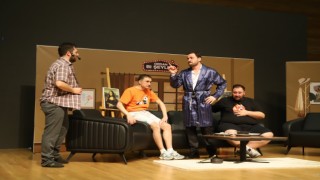 ASÜ’nün 20. Yılında “Ordan Bi Şeyler” Ekibi Unutulmaz Bir Gösteri Sundu