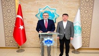 Kültür Ve Turizm Bakanı Eski Bakanı Ve Ak Parti Mkyk Üyesi Mahir Ünal, Aksaray Belediyesini Ziyaret Etti